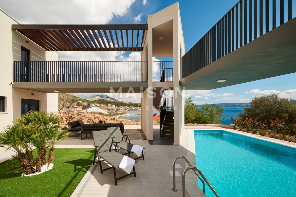 Villa Duće, Dugi Rat, 225m2