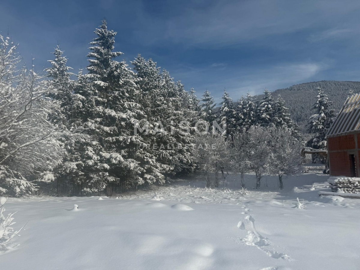 Terreno Mrkopalj, 885m2