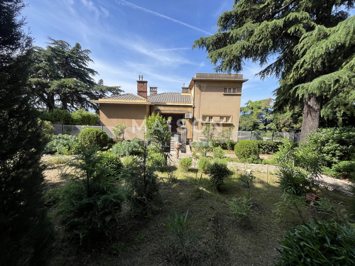 Villa Pećine, Rijeka, 465,78m2