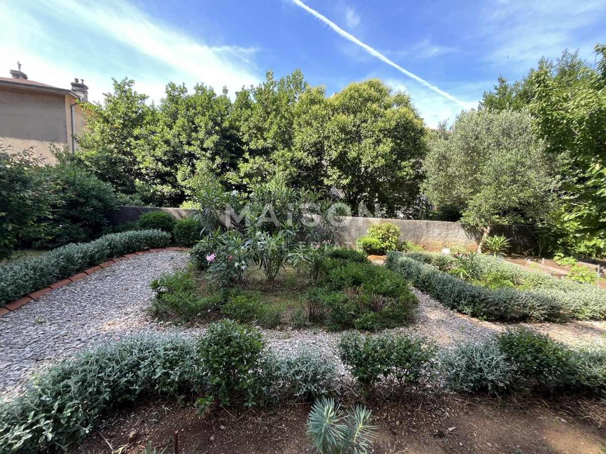 Villa Pećine, Rijeka, 465,78m2