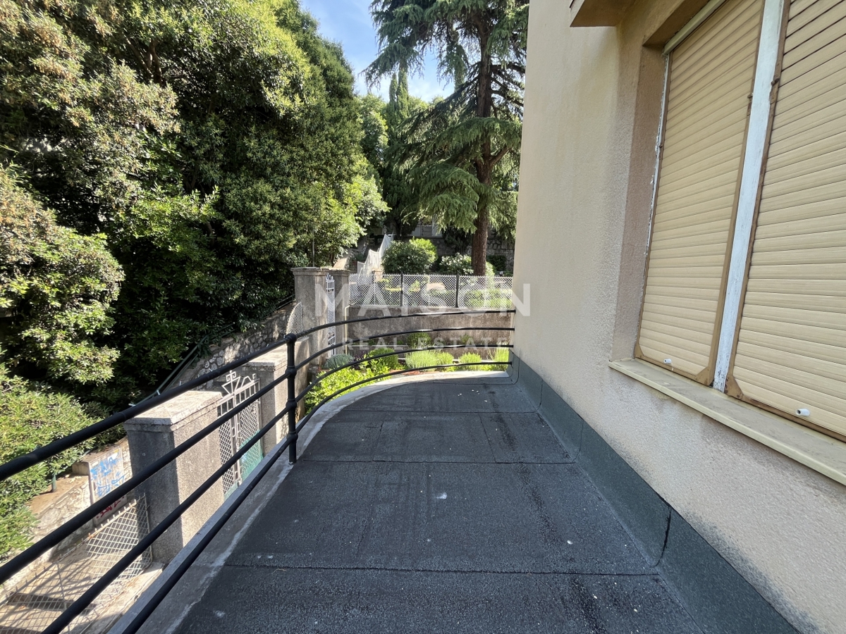 Villa Pećine, Rijeka, 465,78m2