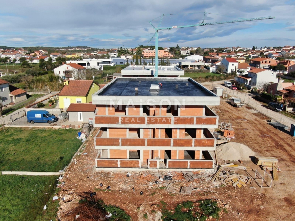 Appartamento Šikići, Pula, 64,19m2