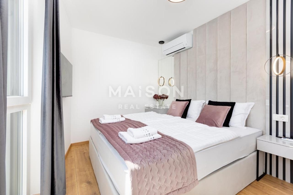 Malinska, Isola di Krk – Appartamento moderno con piscina e vista mare, a soli 300 m dal mare
