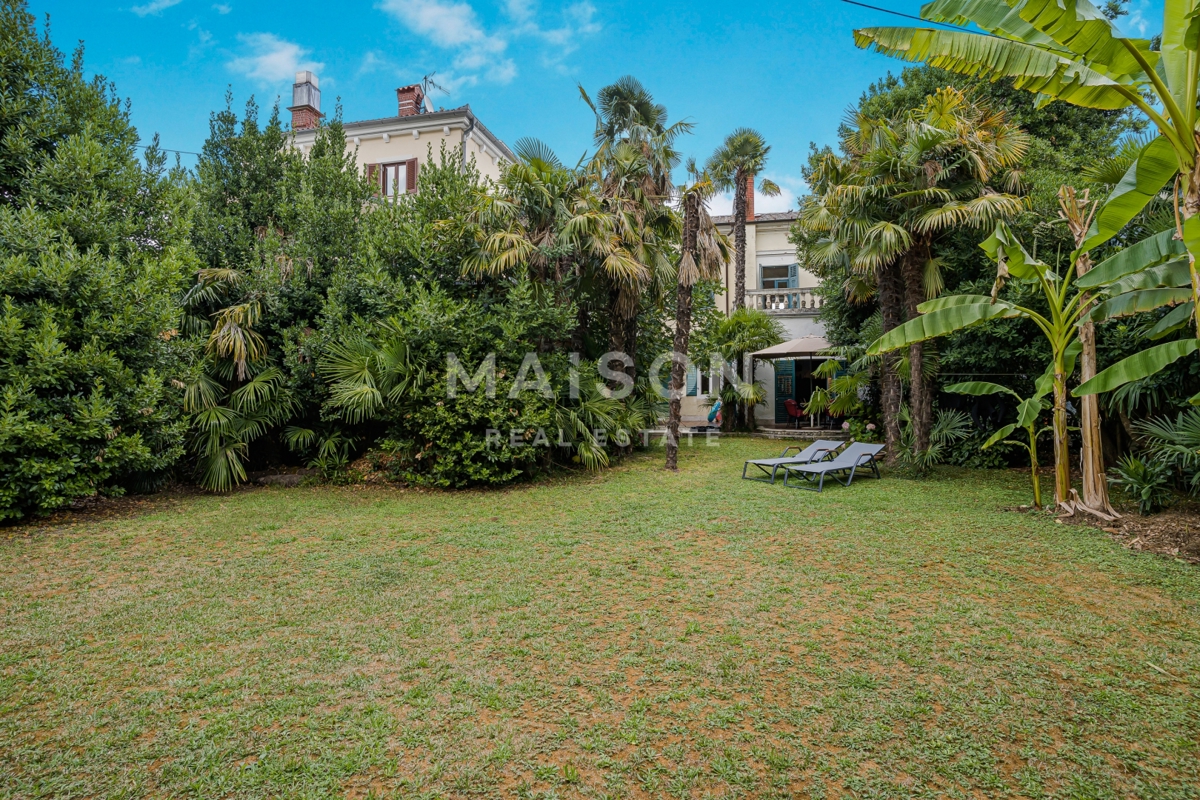 Mošćenička Draga - Villa Storica in Prima Fila sul Mare