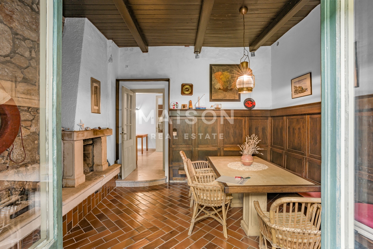 Mošćenička Draga - Villa Storica in Prima Fila sul Mare