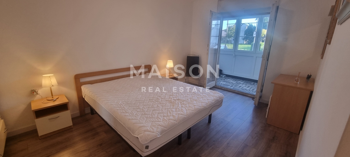 Appartamento Ristrutturato e Arredato a Umago – Ottima Posizione Vicino al Mare e al Centro