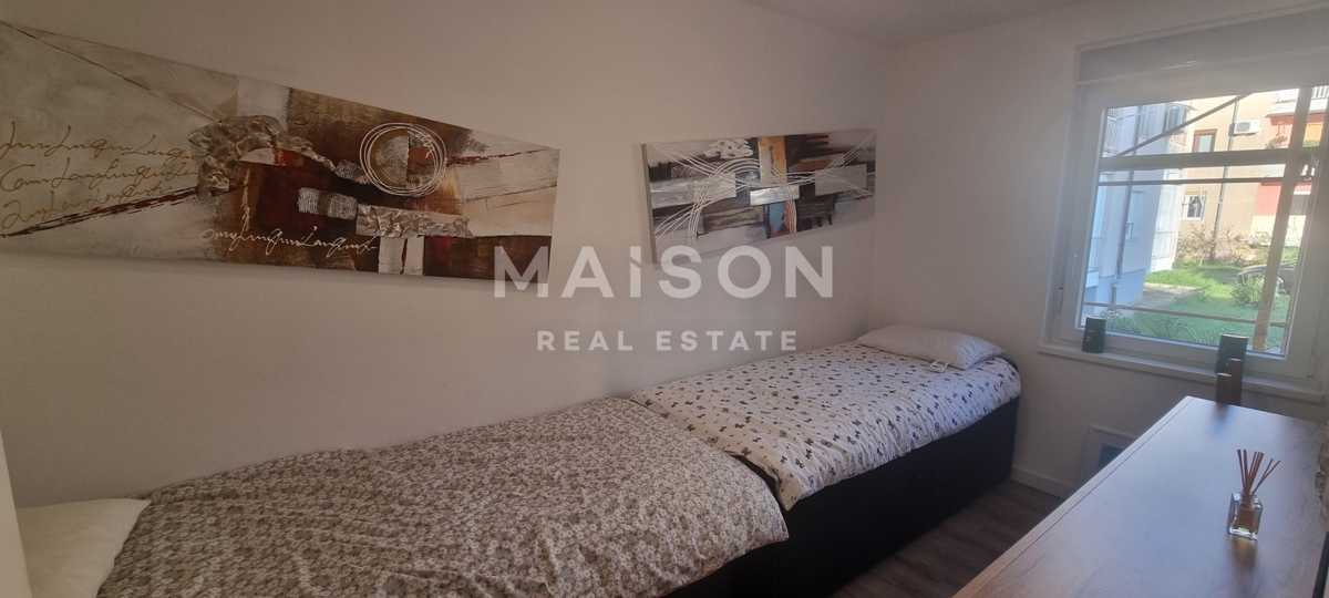 Appartamento Ristrutturato e Arredato a Umago – Ottima Posizione Vicino al Mare e al Centro