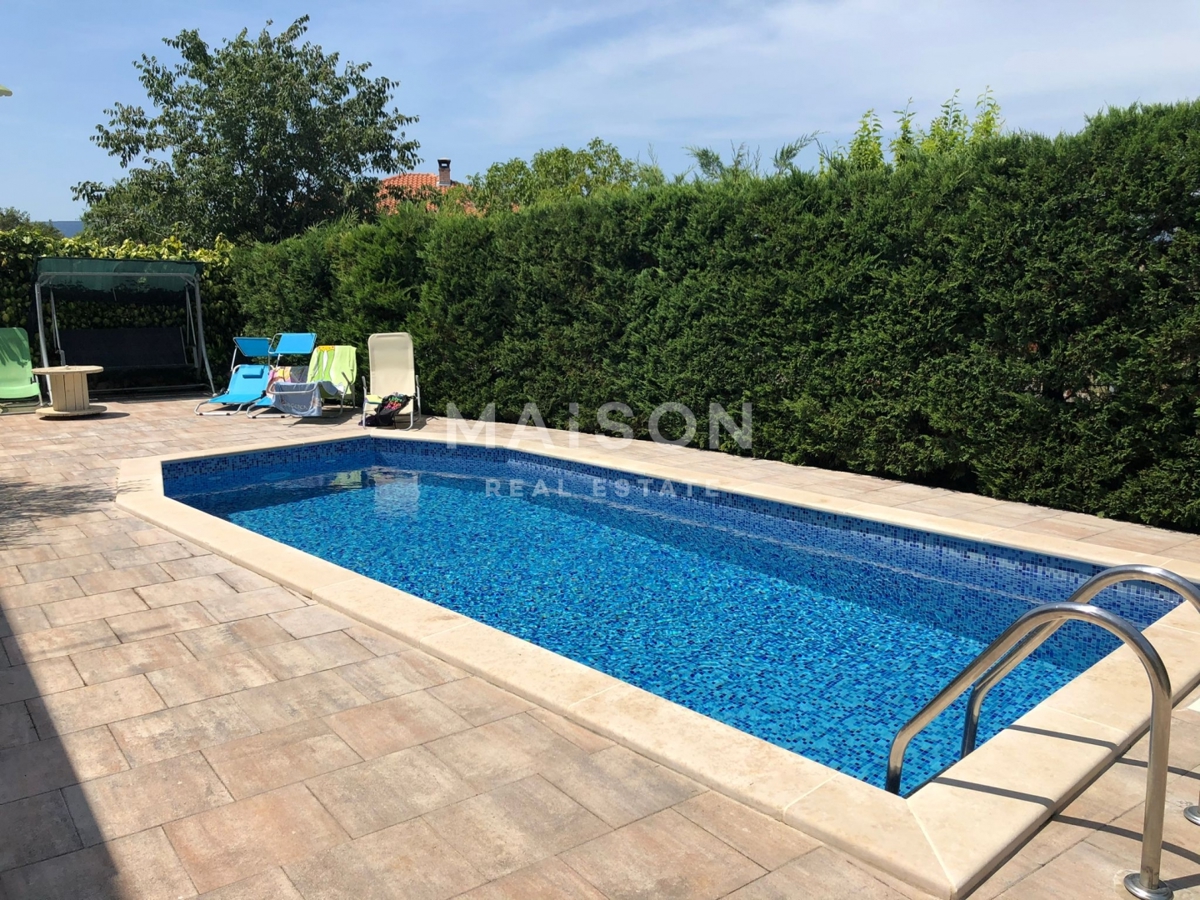 Due appartamenti vicino a Krk – 600 m dal mare