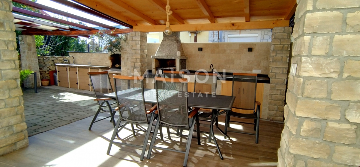 Due appartamenti vicino a Krk – 600 m dal mare