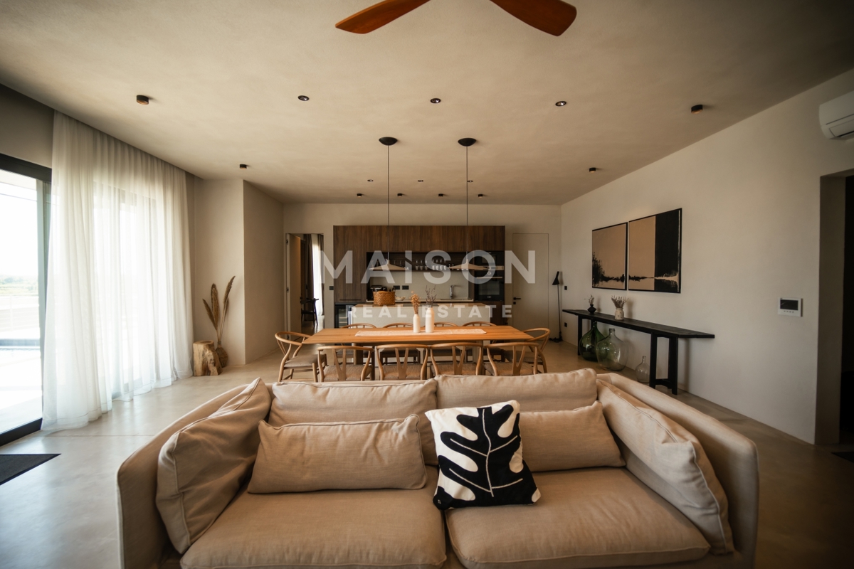 Casa Povljana, 295m2