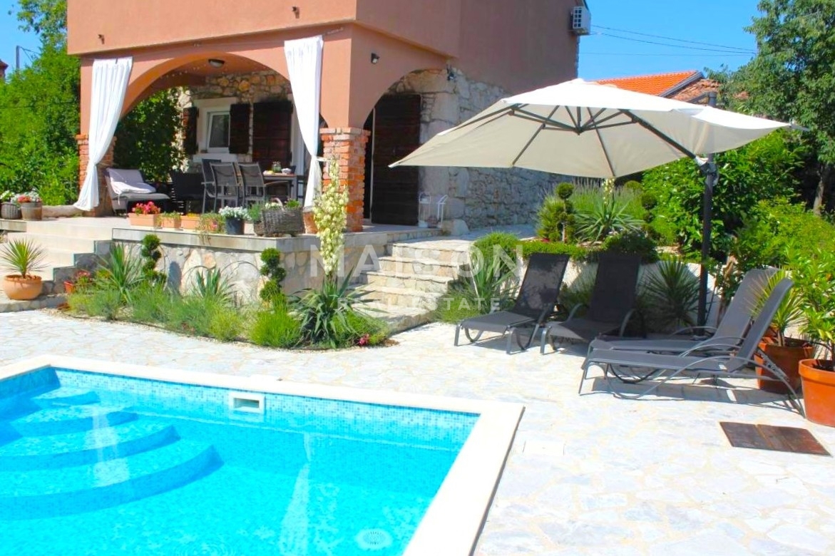 Malinska, dintorni, affascinante casa in pietra con piscina