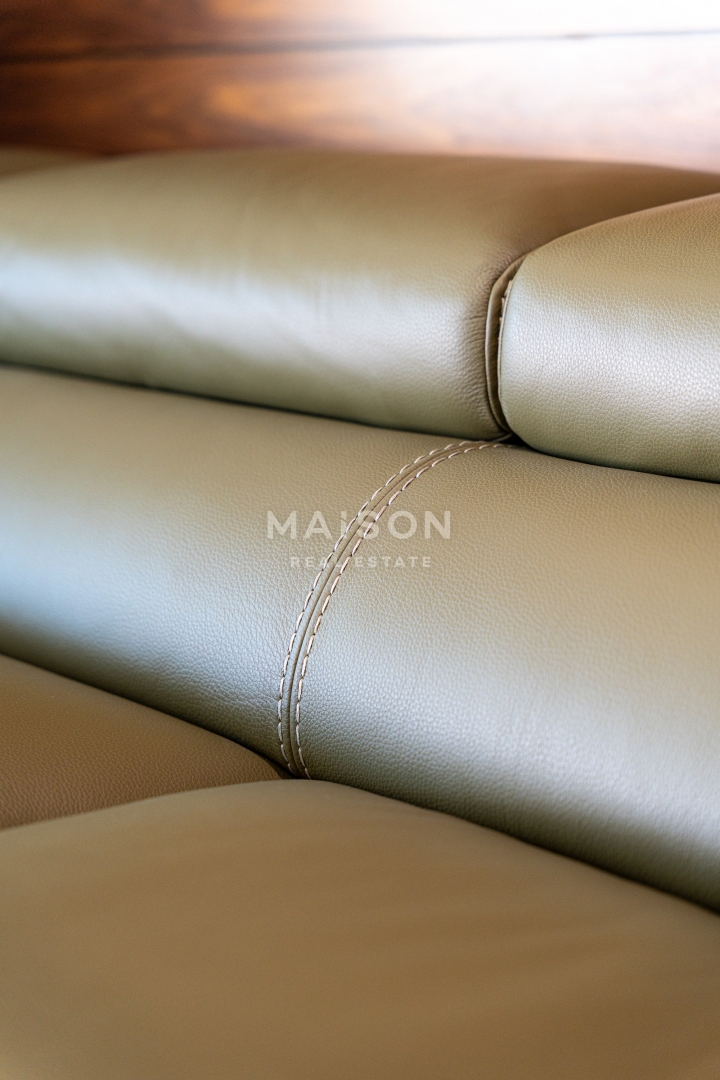 Isola di Krk, Malinska, attico di lusso con piscina