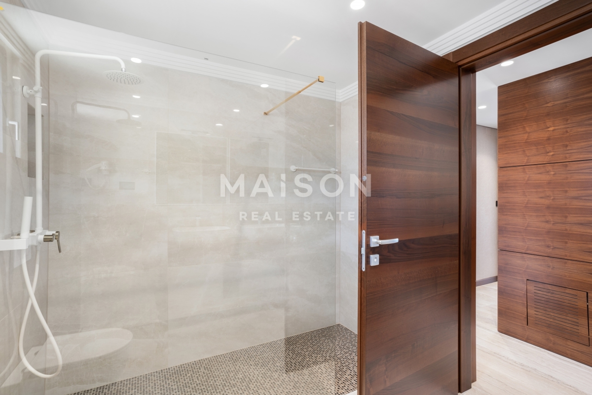 Isola di Krk, Malinska, attico di lusso con piscina