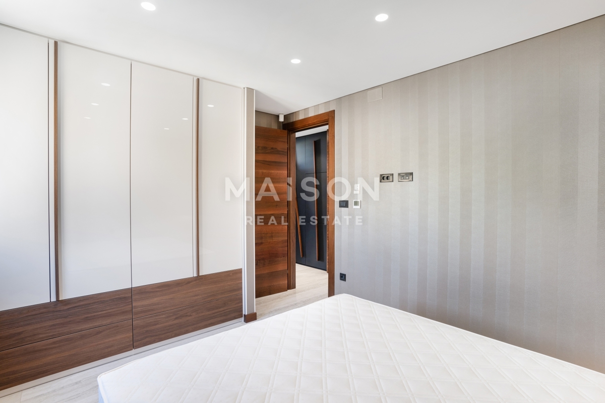 Isola di Krk, Malinska, attico di lusso con piscina