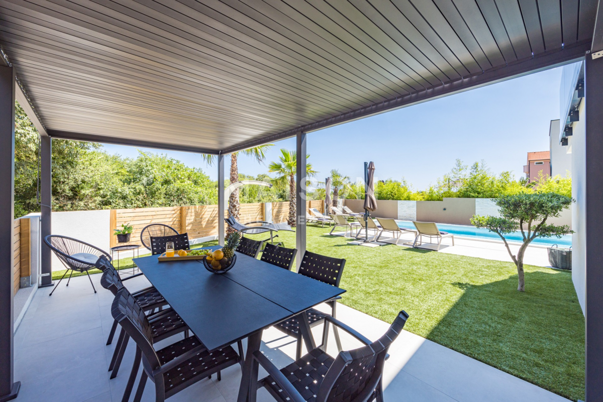 Villa Medulin, 220m2