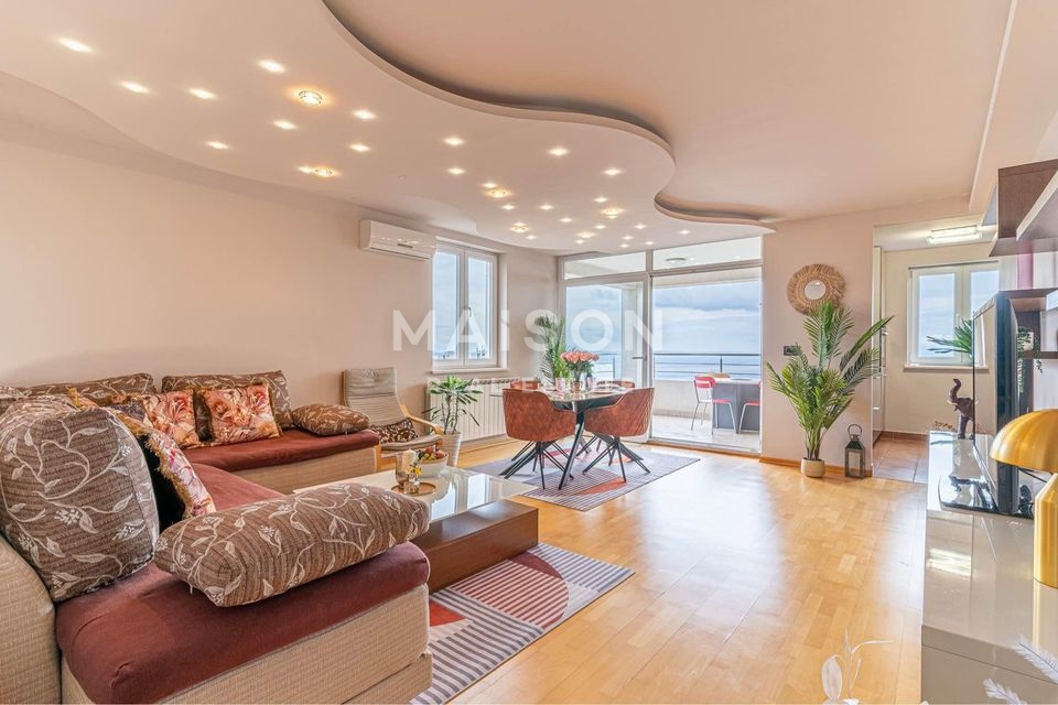 Appartamento Zamet, Rijeka, 107m2