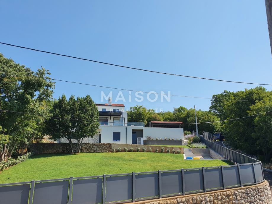 Villa Dujmići, Kostrena, 350m2