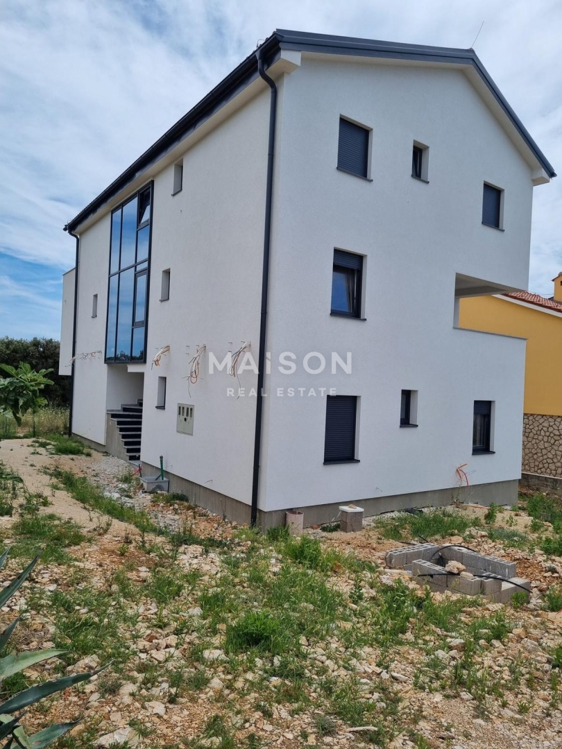 Appartamento Mandre, Kolan, 117m2