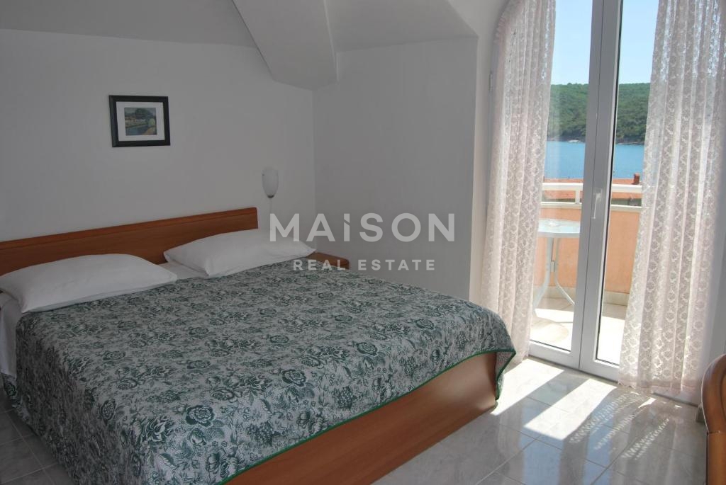 Commerciale Krnica, Marčana, 1.600m2