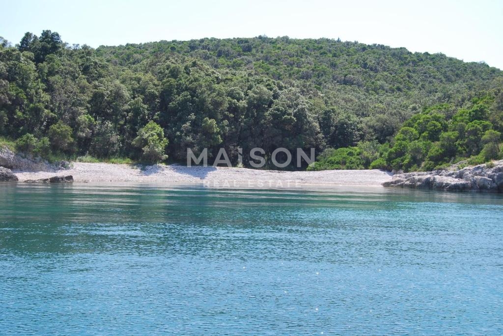 Commerciale Krnica, Marčana, 1.600m2