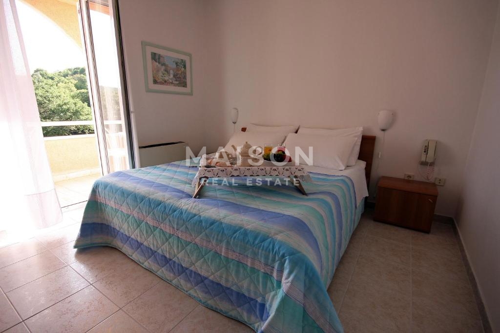 Commerciale Krnica, Marčana, 1.600m2