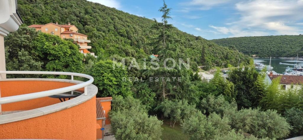 Commerciale Krnica, Marčana, 1.600m2