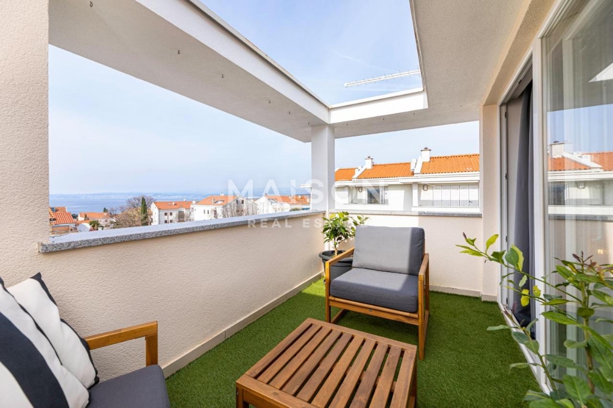 Malinska, casa di lusso arredata con giardino e vista mare
