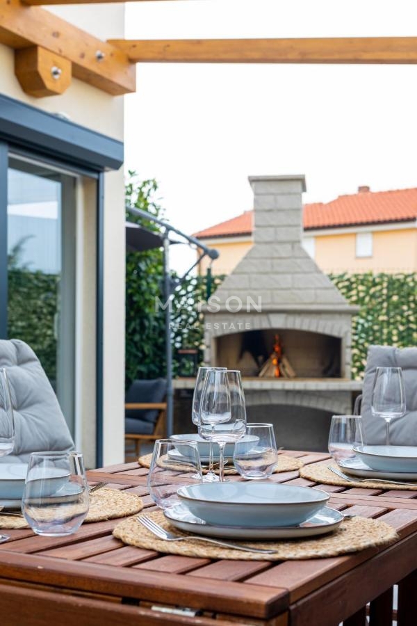 Malinska, casa di lusso arredata con giardino e vista mare
