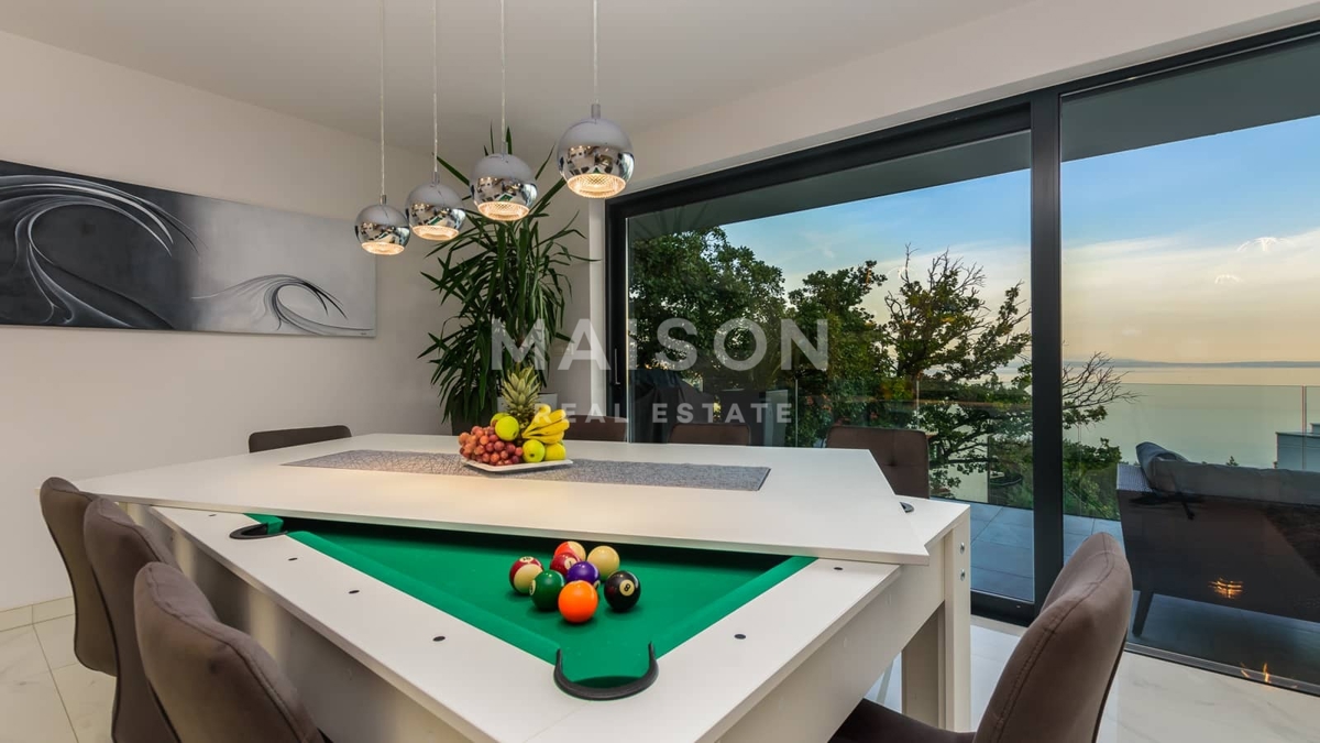 Villa Pobri, Opatija - Okolica, 250m2