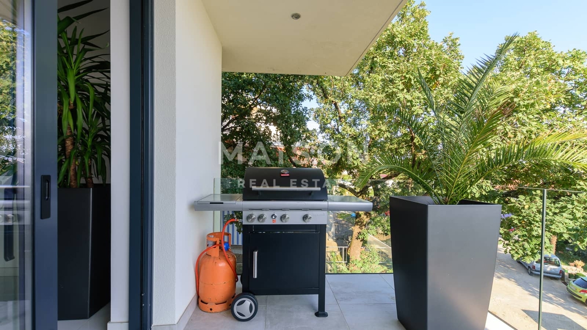 Villa Pobri, Opatija - Okolica, 250m2