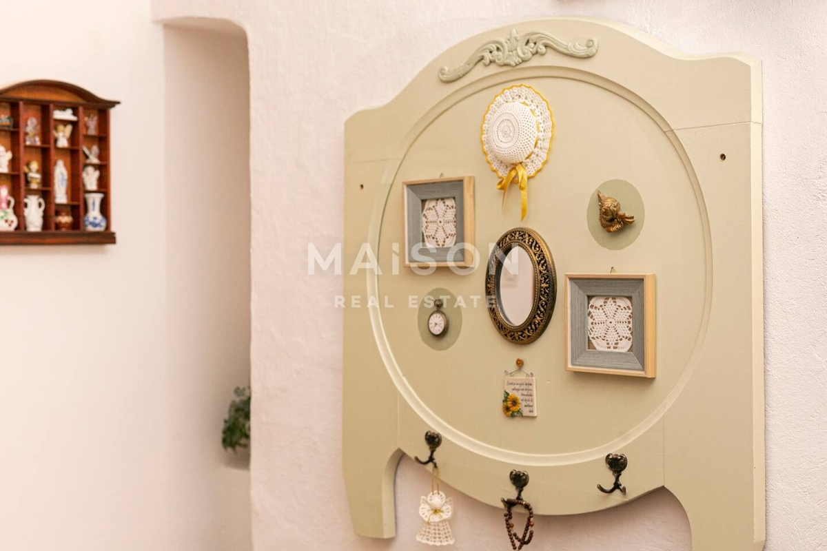 La casa che custodisce storie – una casa rustica permeata dal patrimonio di Novi