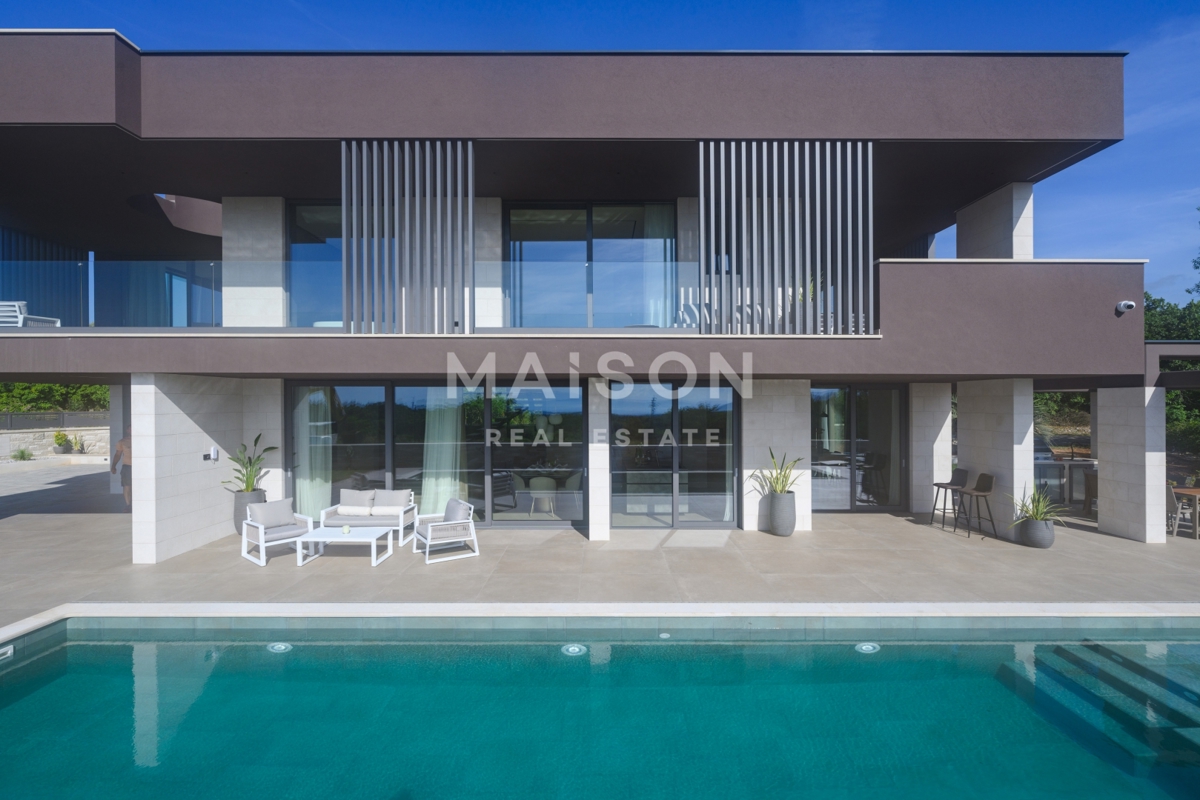 Villa Krnica, Marčana, 401m2