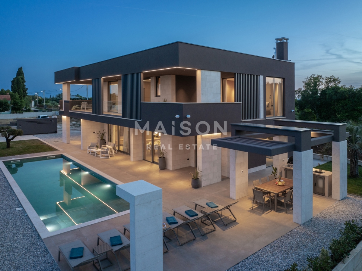 Villa Krnica, Marčana, 401m2