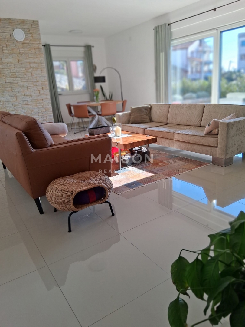 Casa Zamet, Rijeka, 300m2