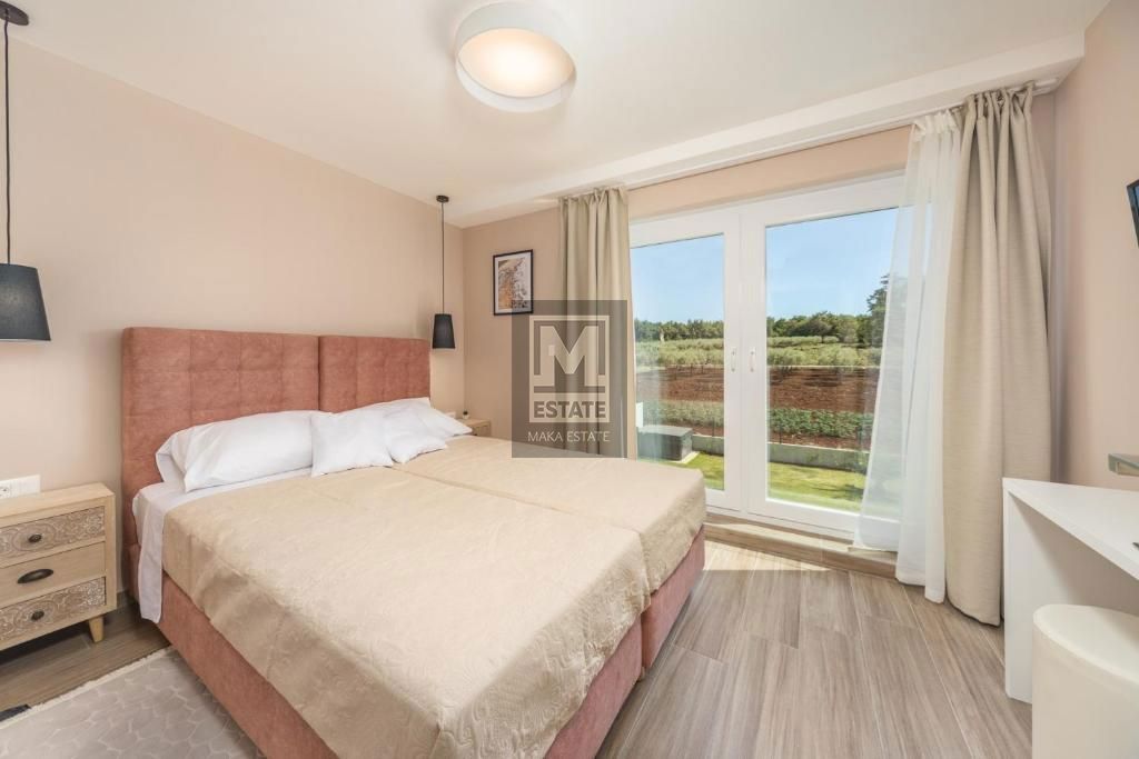 Parenzo, dintorni, villa di lusso con vista mare