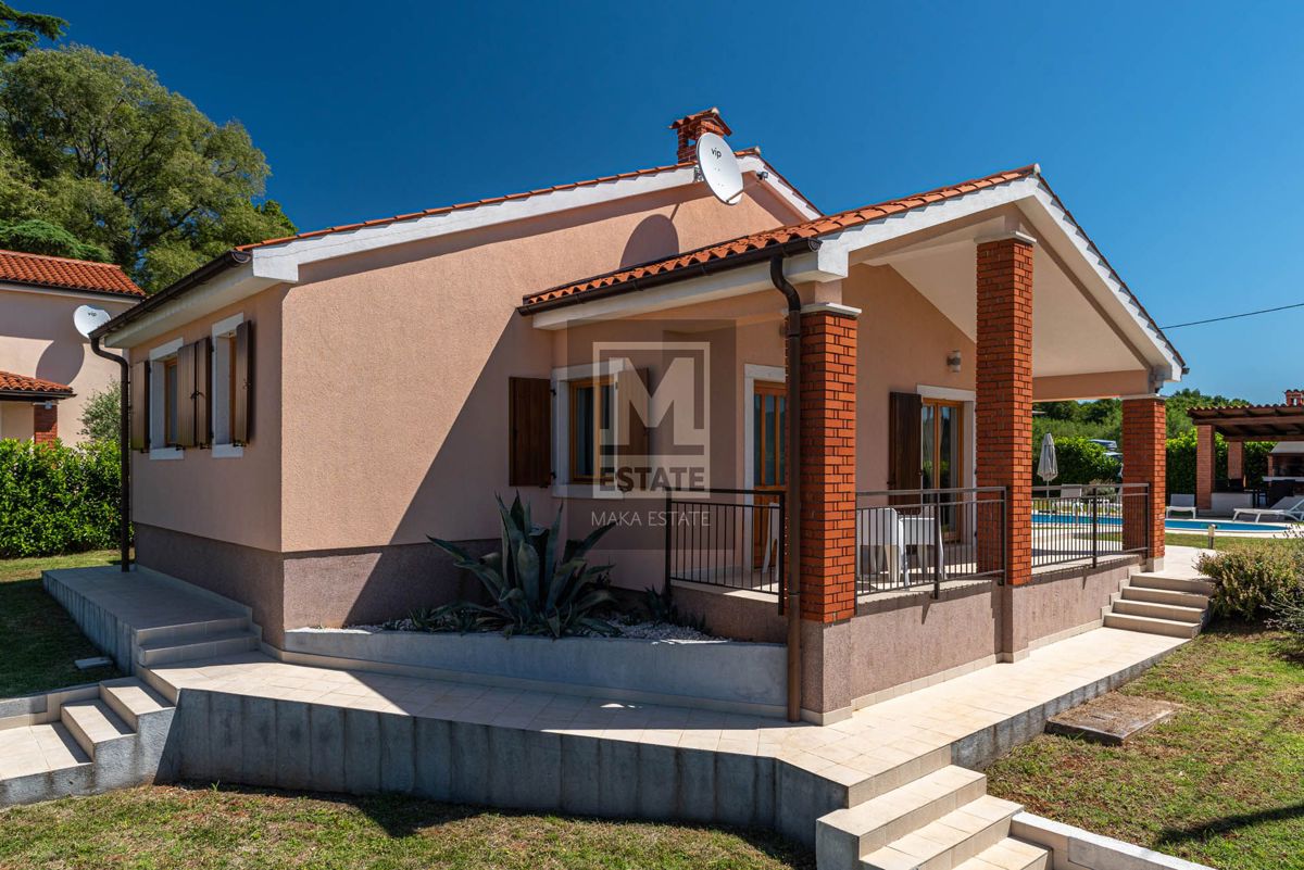Parenzo, dintorni, ottima casa arredata al piano terra con piscina