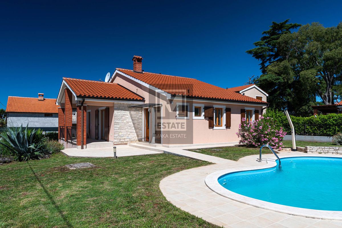 Parenzo, dintorni, ottima casa arredata al piano terra con piscina