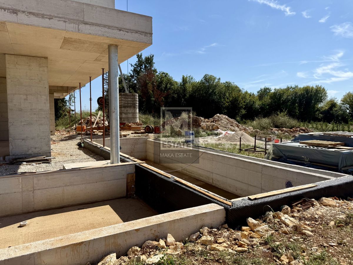 Parenzo, Vabriga , Villa di lusso con ampio giardino e vista sul mare!