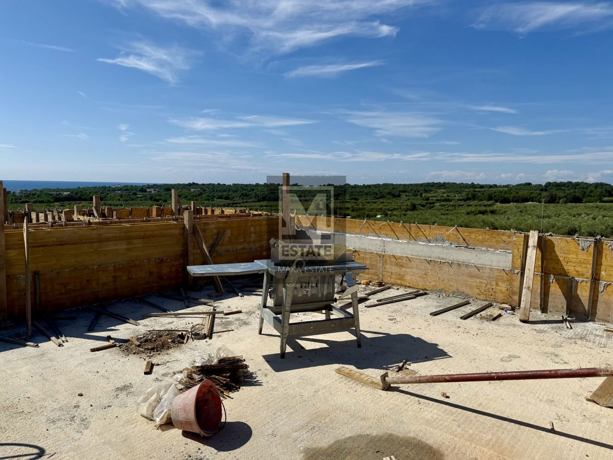 Parenzo, Vabriga , Villa di lusso con ampio giardino e vista sul mare!