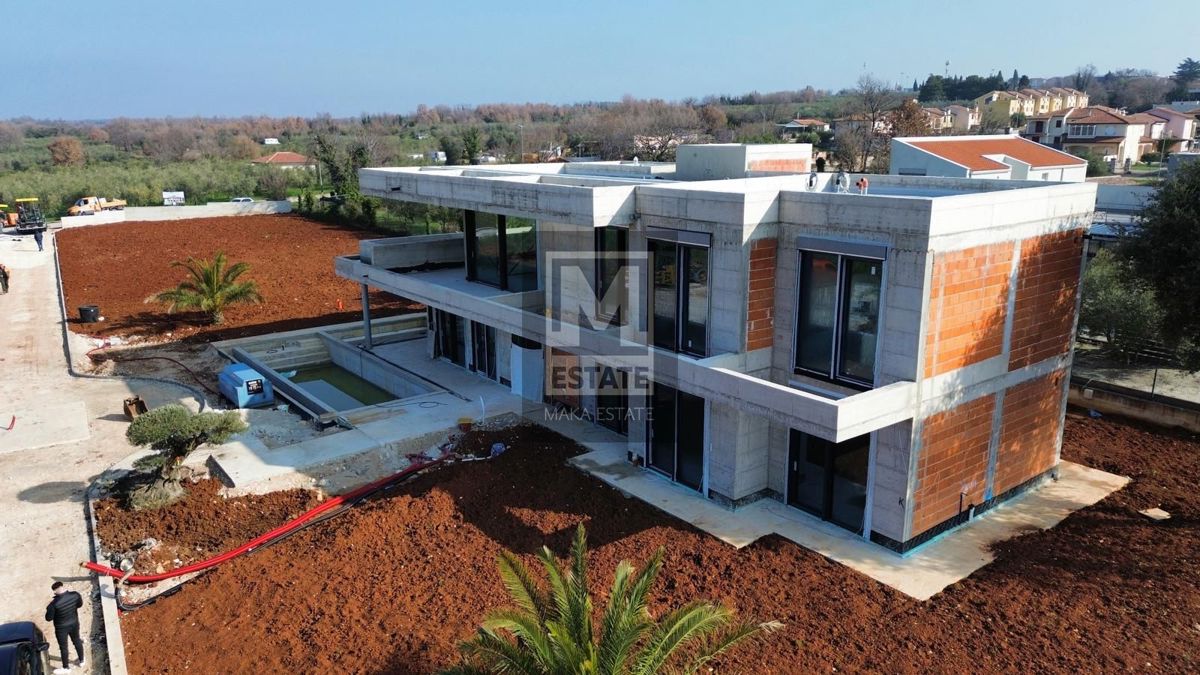 Parenzo, Vabriga , Villa di lusso con ampio giardino e vista sul mare!