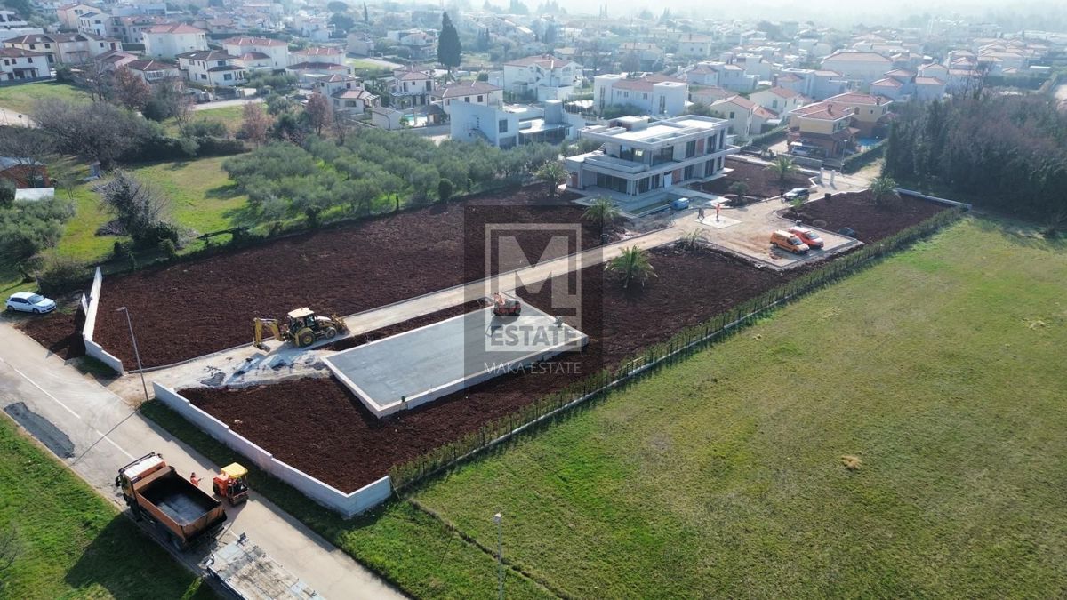 Parenzo, Vabriga , Villa di lusso con ampio giardino e vista sul mare!