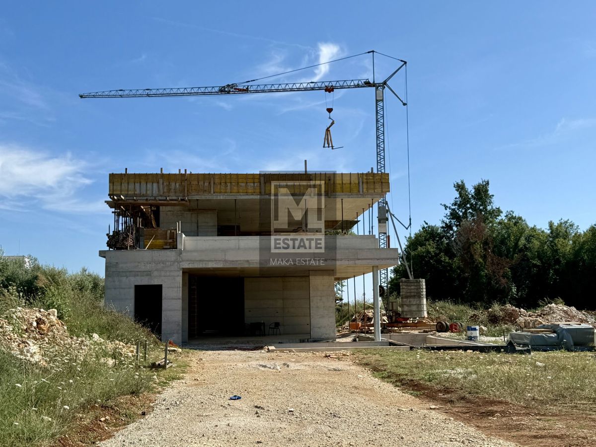 Parenzo, Vabriga , Villa di lusso con ampio giardino e vista sul mare!