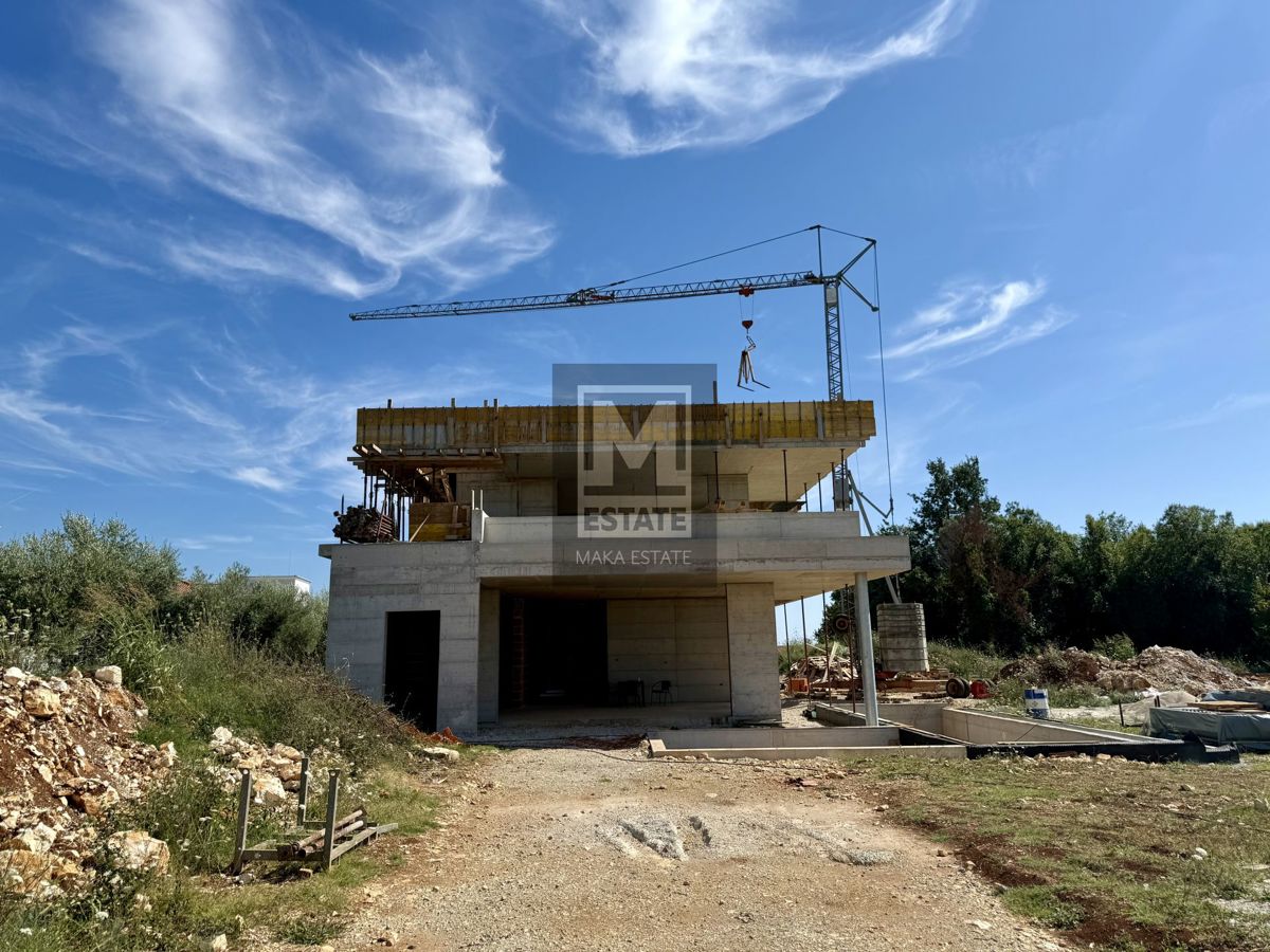 Parenzo, Vabriga , Villa di lusso con ampio giardino e vista sul mare!