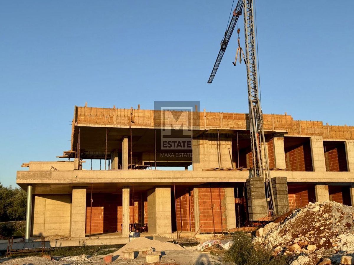 Parenzo, Vabriga , Villa di lusso con ampio giardino e vista sul mare!