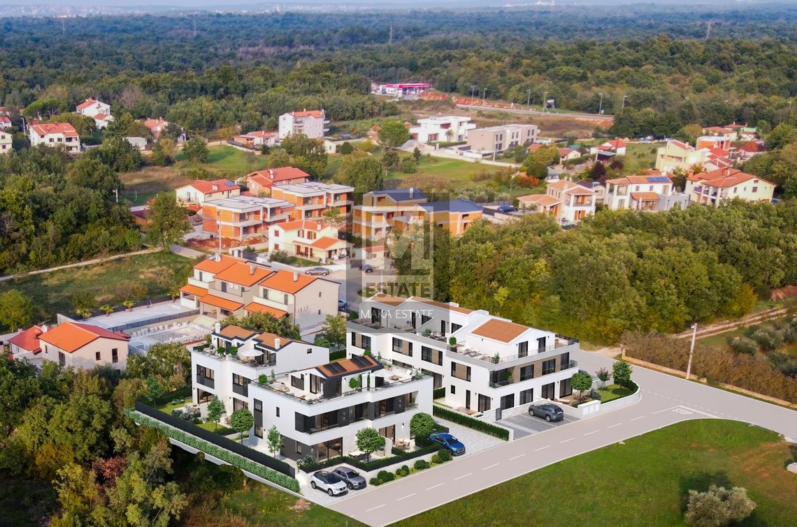 Parenzo, dintorni, moderna casa a schiera a 2 km dal mare!