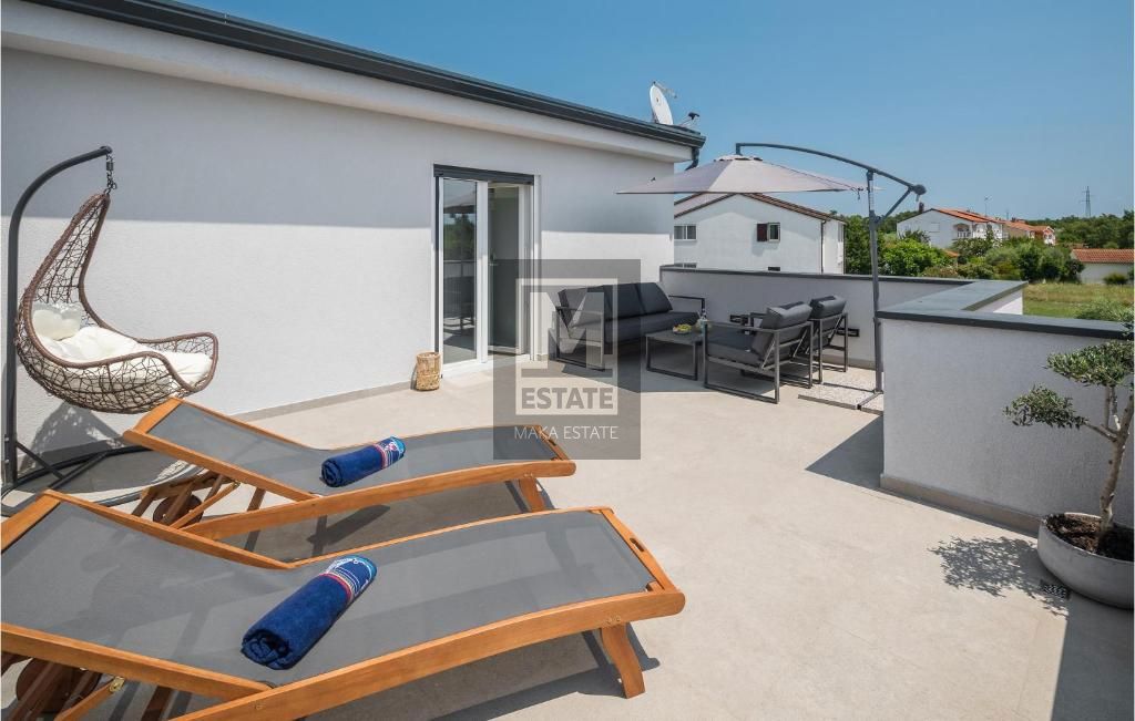 Parenzo, dintorni, Casa con piscina!