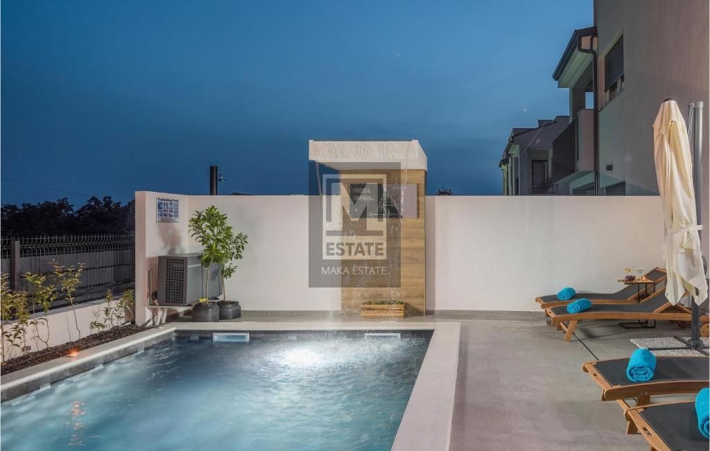 Parenzo, dintorni, Casa con piscina!