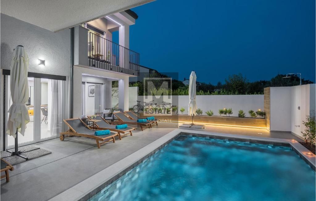Parenzo, dintorni, Casa con piscina!