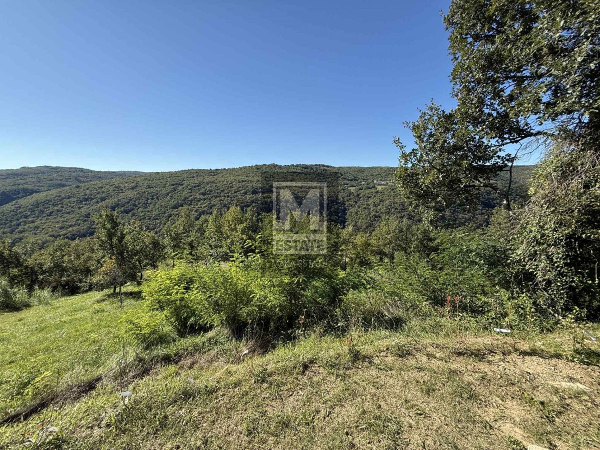 Montona, dintorni, terreno edificabile con splendida vista
