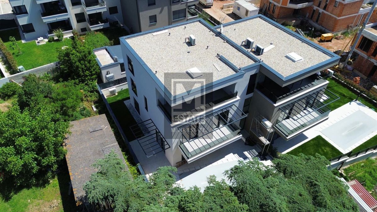 Parenzo, dintorni - Lussuoso appartamento duplex con piscina